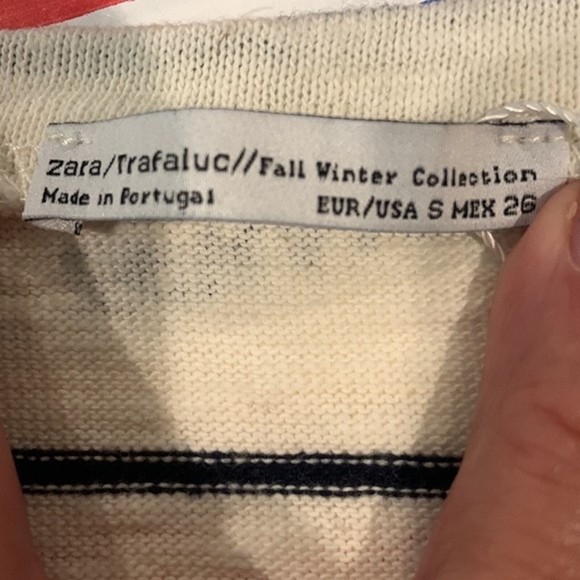Zara Trafaluc "We Know What to Wear" Stripe Tee – NWT Size Small - Picture 8 of 9